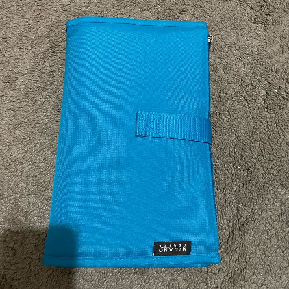 Milano Bright blue changing pad